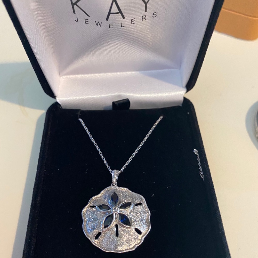 Sterling silver Safire sand dollar necklace